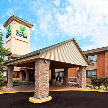 Holiday Inn Express Toronto East - Scarborough By Ihg Exterior foto