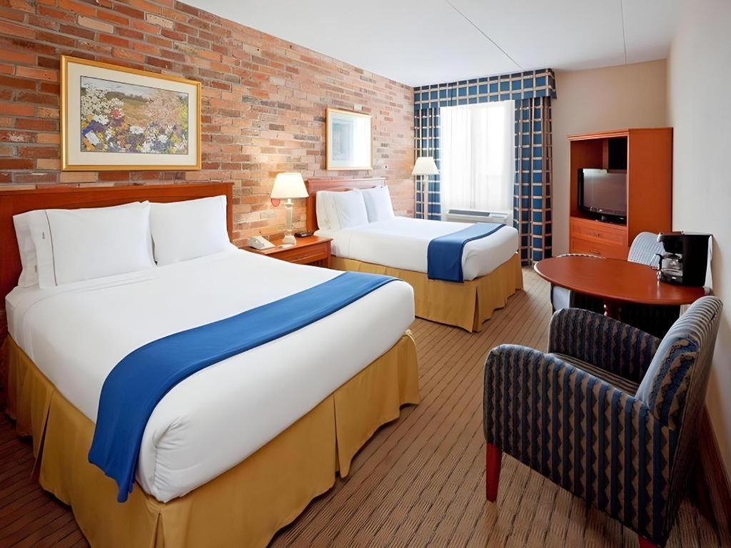Holiday Inn Express Toronto East - Scarborough By Ihg Exterior foto